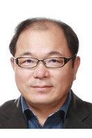 Yoo Hyung-gwan fotoğrafı