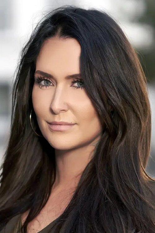 Stephanie 'Geggo' Karma Salvarli fotoğrafı