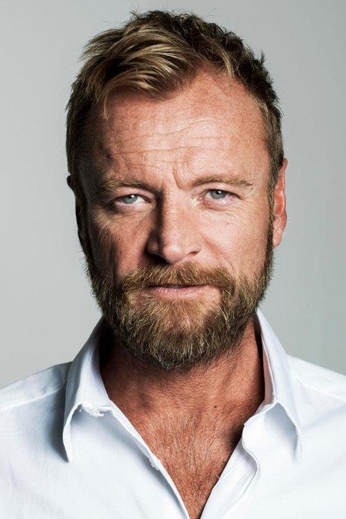Richard Dormer fotoğrafı
