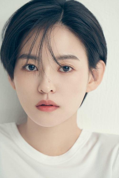 Kim Yoon-hye fotoğrafı