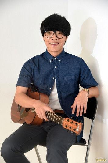 Crowd Lu fotoğrafı