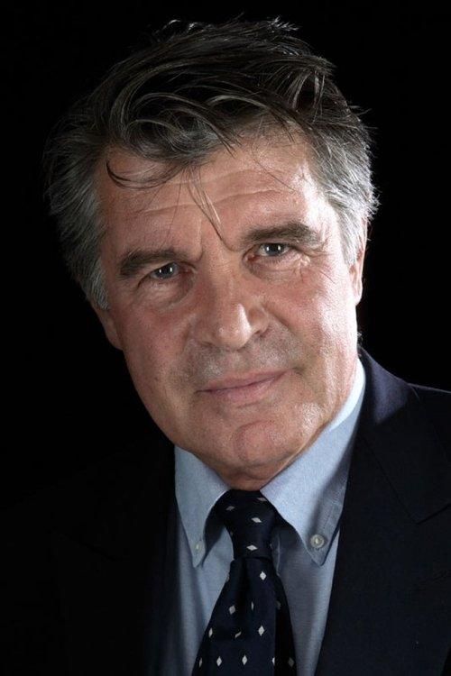 Oliver Tobias fotoğrafı