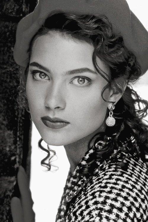 Shalom Harlow fotoğrafı