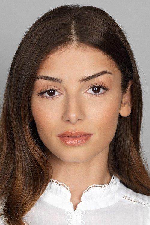 Mimi Keene fotoğrafı