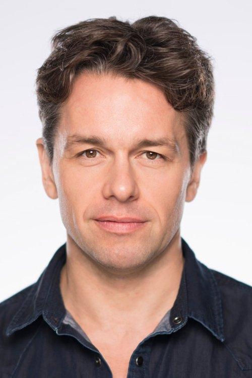 Julian Ovenden fotoğrafı