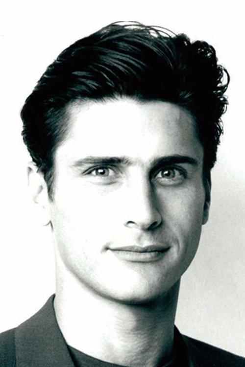 Justin Lazard fotoğrafı