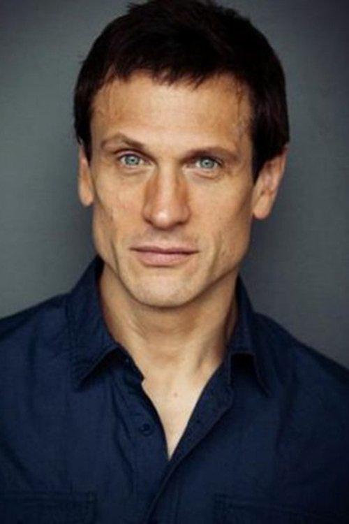 Simon Merrells fotoğrafı