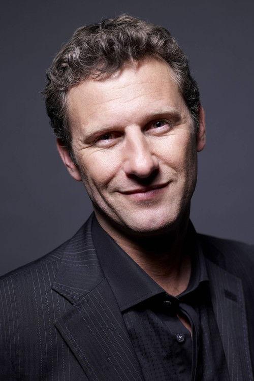 Adam Hills fotoğrafı