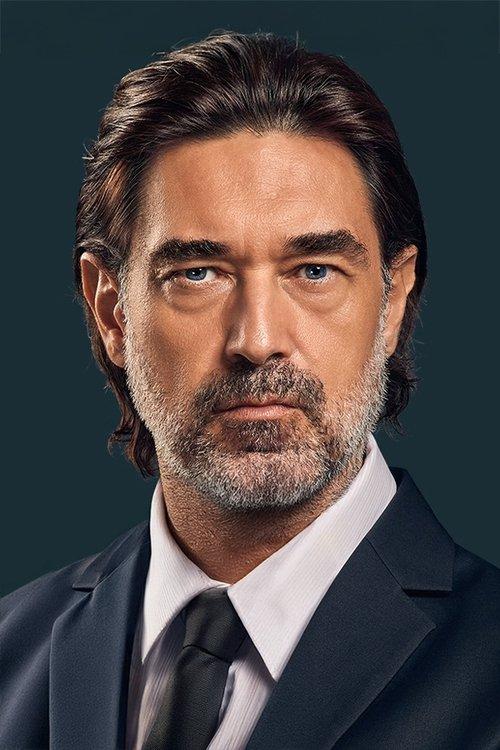 Burak Hakkı fotoğrafı