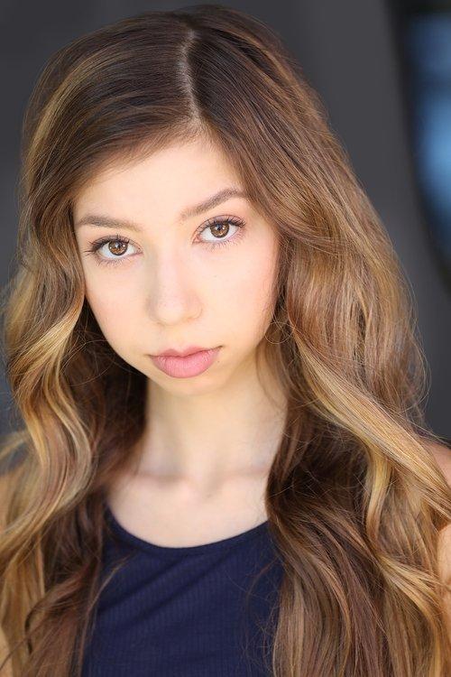 LuLu Lambros fotoğrafı