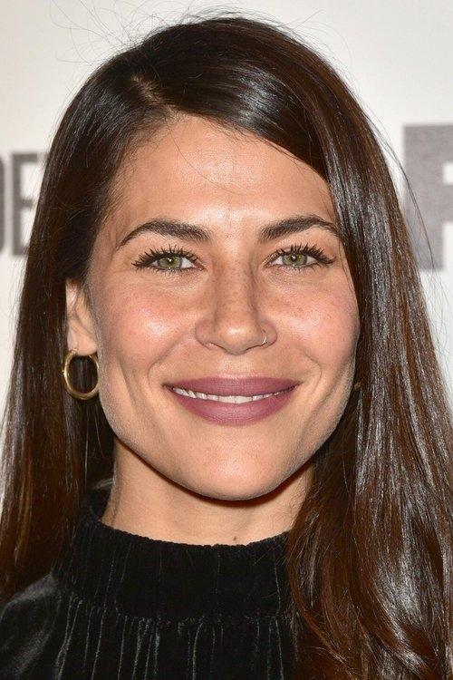 Karima McAdams fotoğrafı