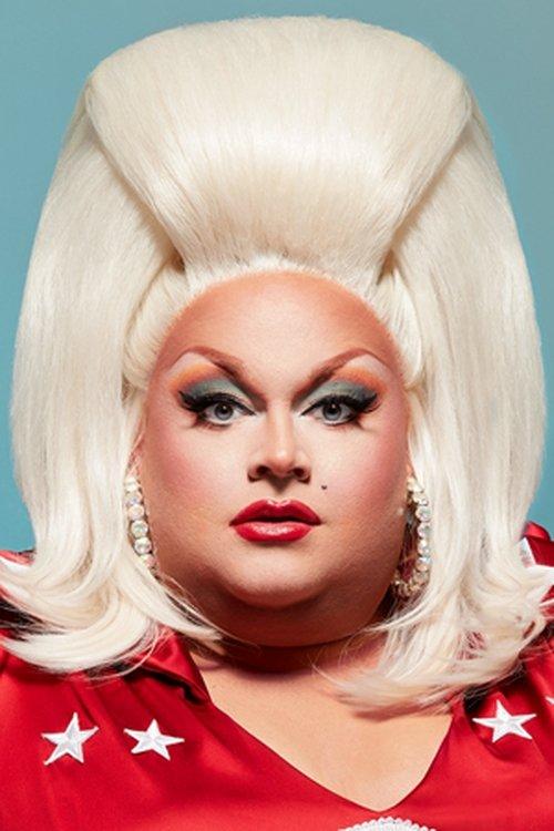 Ginger Minj fotoğrafı