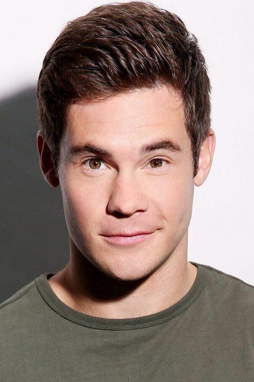 Adam Devine fotoğrafı