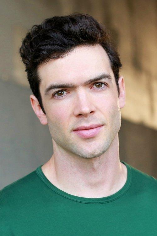 Ethan Peck fotoğrafı