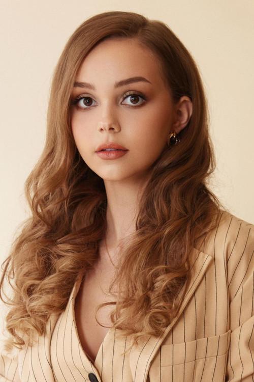 Savannah May fotoğrafı