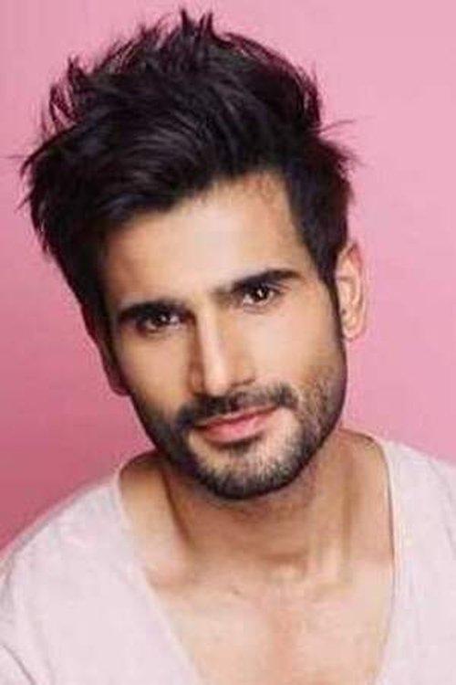 Karan Tacker fotoğrafı