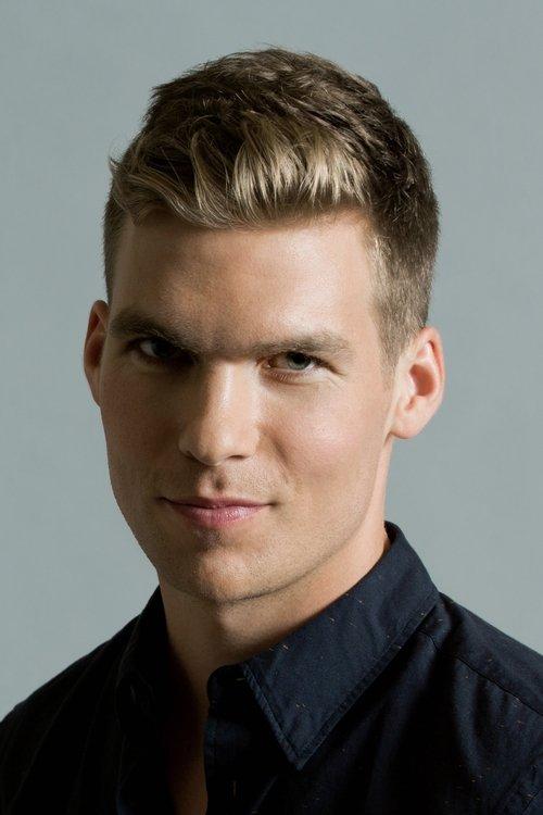 Pete Ploszek fotoğrafı