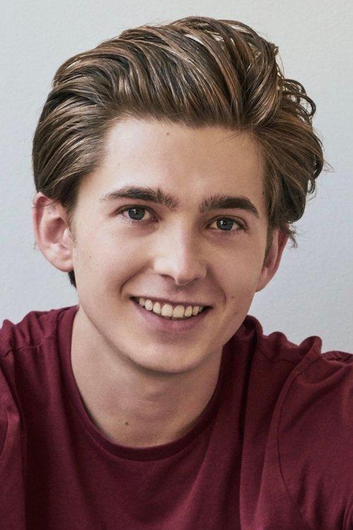 Austin Abrams fotoğrafı