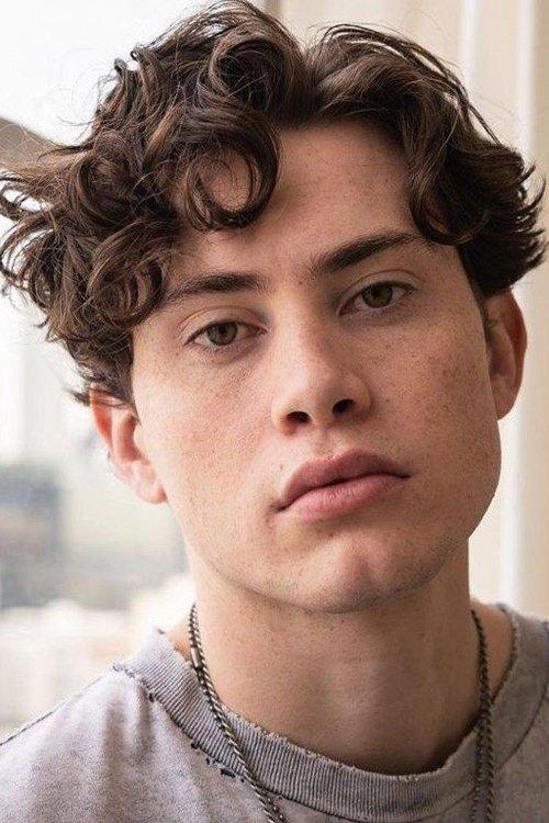 L.J. Benet fotoğrafı