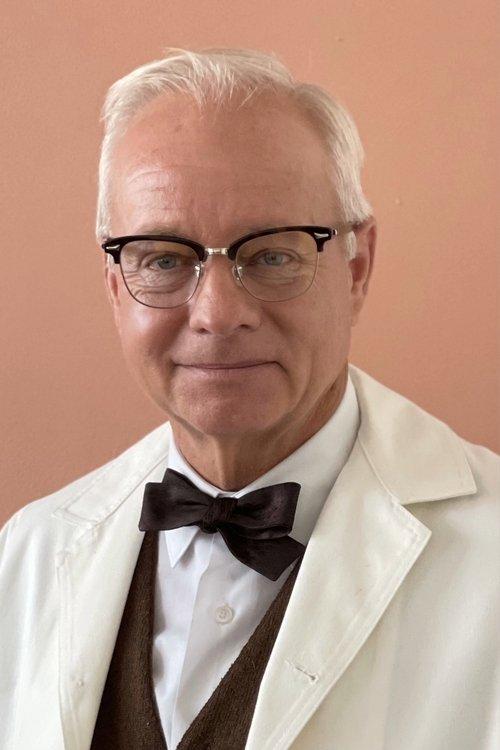 Alex Hyde-White fotoğrafı