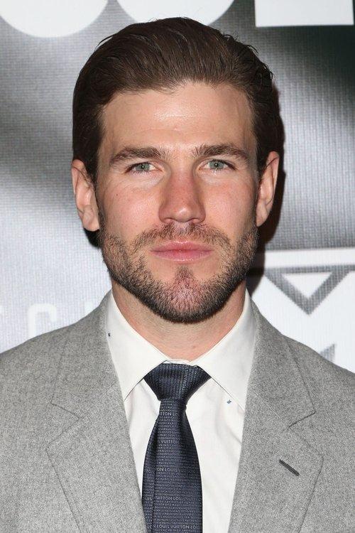 Austin Stowell fotoğrafı