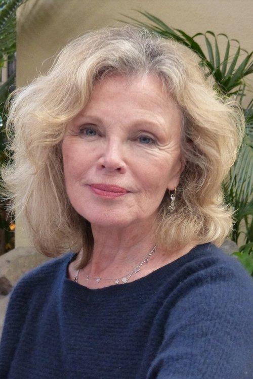 Marta Kristen fotoğrafı