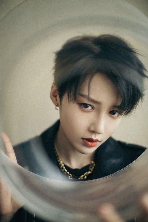 Liu Yuxin fotoğrafı