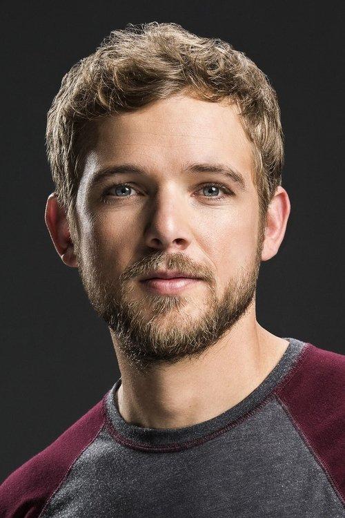 Max Thieriot fotoğrafı
