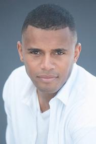 Juan Dos Santos fotoğrafı