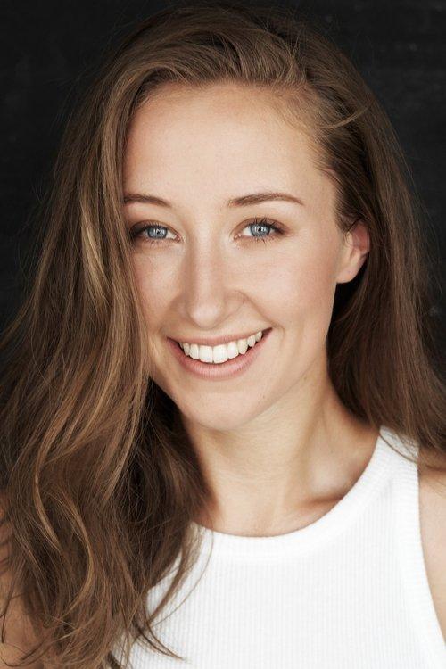 Erin Doherty fotoğrafı