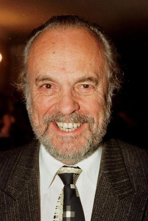 Philip Madoc fotoğrafı