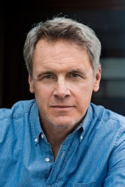 Mark Moses fotoğrafı