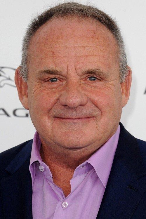 Paul Guilfoyle fotoğrafı