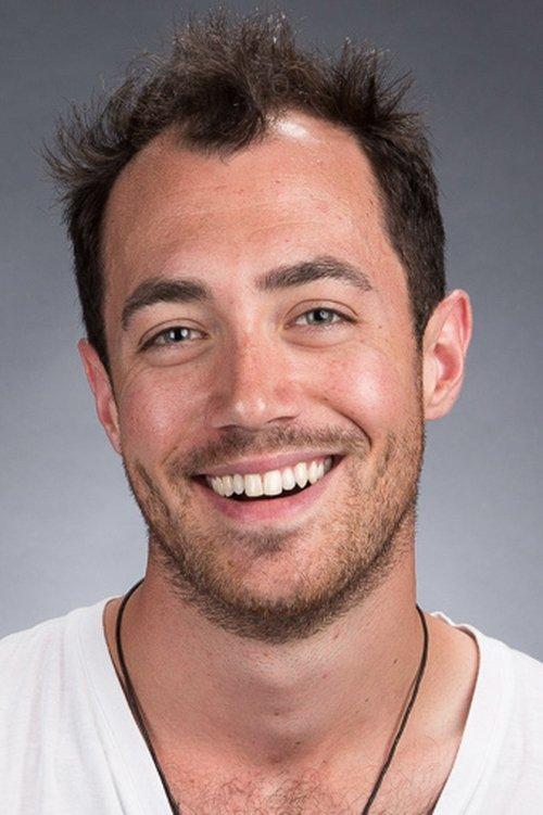 Mike Donis fotoğrafı