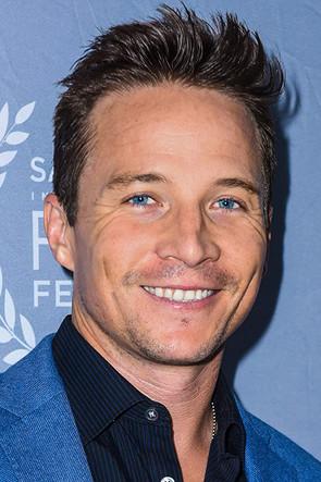 Travis Aaron Wade fotoğrafı