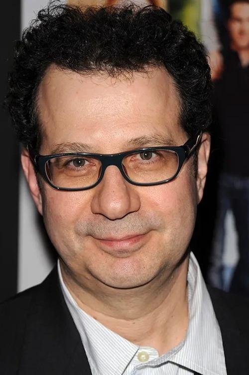 Adam Brooks fotoğrafı