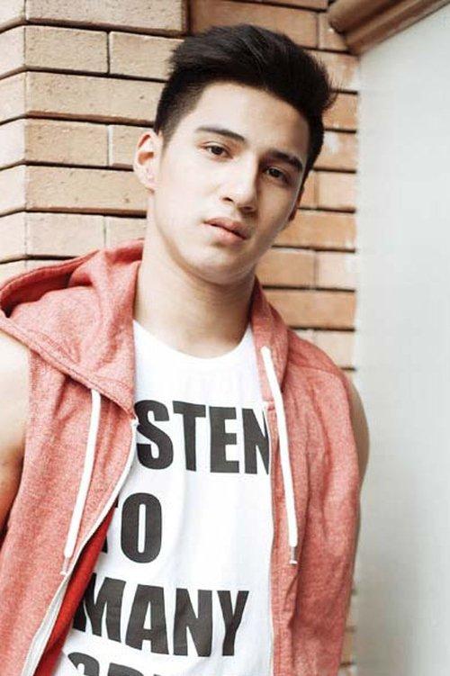 Albie Casiño fotoğrafı