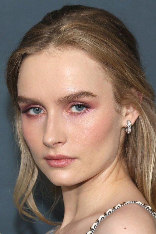 Olivia DeJonge fotoğrafı