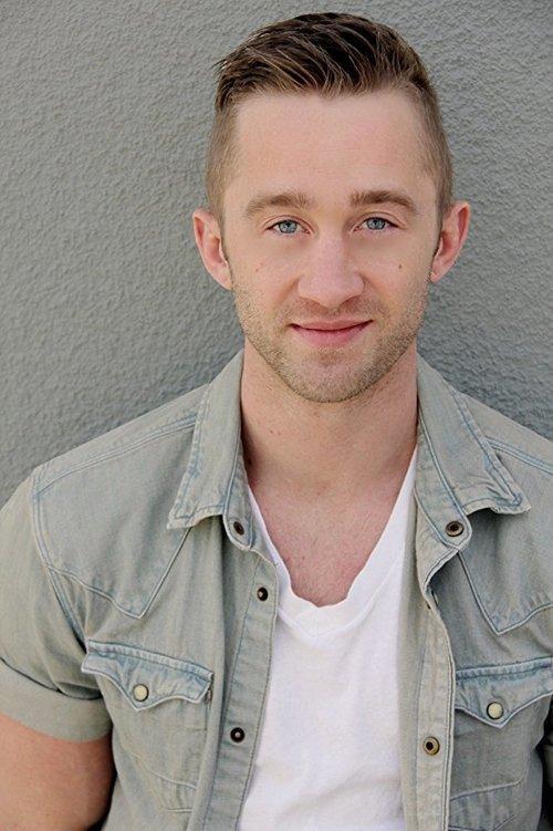 Matthew Dennis Lewis fotoğrafı