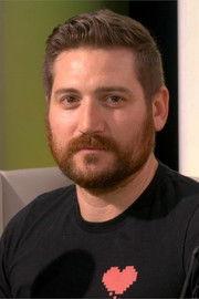 Adam Kovic fotoğrafı