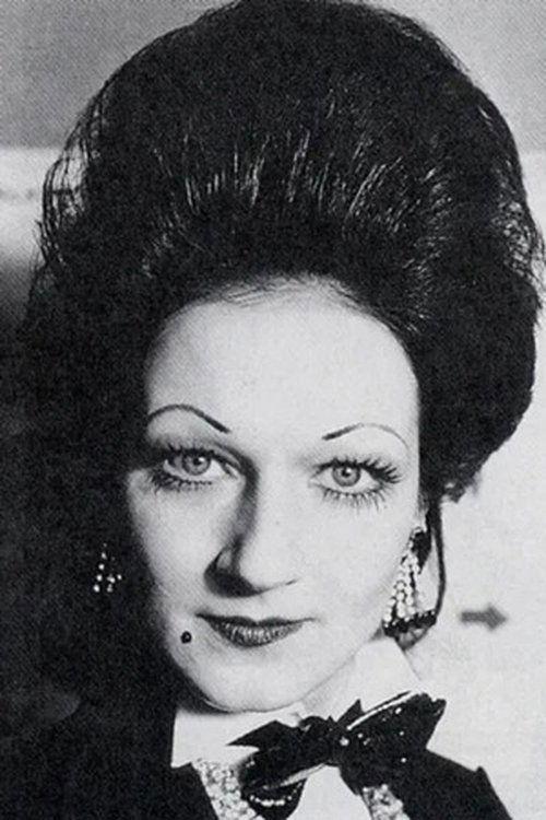 Imogen Claire fotoğrafı