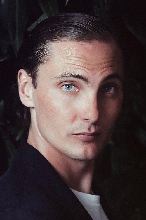Eamon Farren fotoğrafı