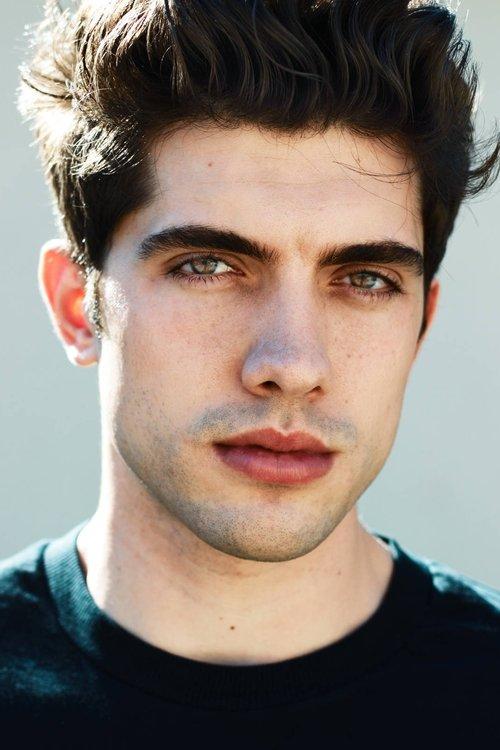 Carter Jenkins fotoğrafı