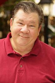 John McConnell fotoğrafı