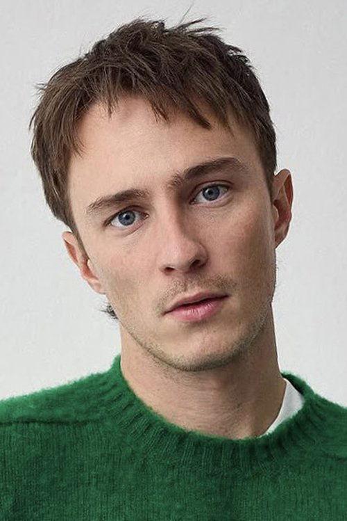 Drew Starkey fotoğrafı