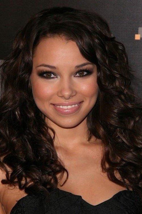 Jessica Parker Kennedy fotoğrafı