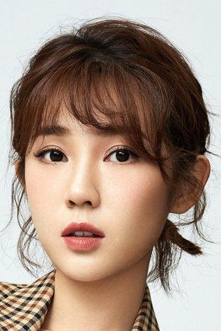 Qiao Jingwen fotoğrafı