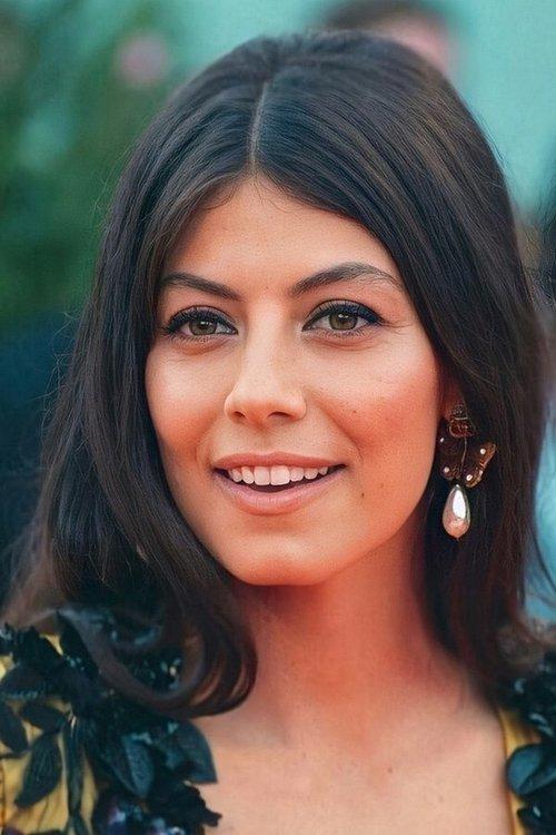 Alessandra Mastronardi fotoğrafı