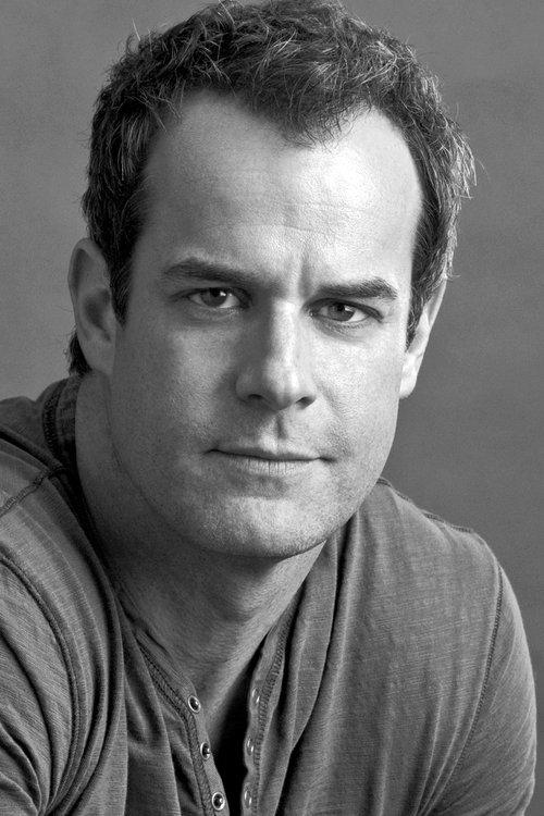 Josh Stamberg fotoğrafı