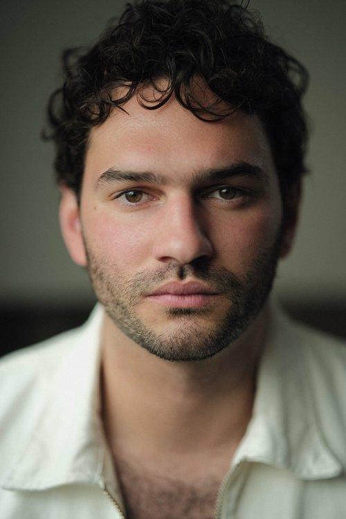 Theodore Bhat fotoğrafı